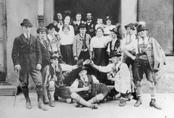 Trachtengruppe, Bayern oder Österreich, 1922