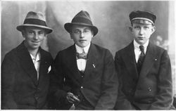 Drei junge Männer, Saarland, wohl 1920er