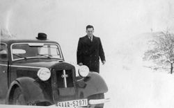 Mann mit DKW F7, Saarland um 1942