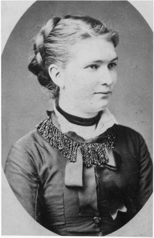Frau aus dem Raum Saarbrücken, um 1890