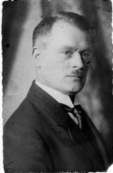 Mann im Anzug, Stolp (Pommern) 1910