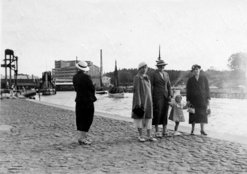 Ein Sonntag am Hafen von Stolpmünde, 1936