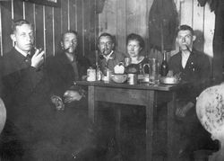 Beim Vespern in der Gebirgshütte, 1922